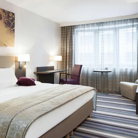 Mercure Centre Midi